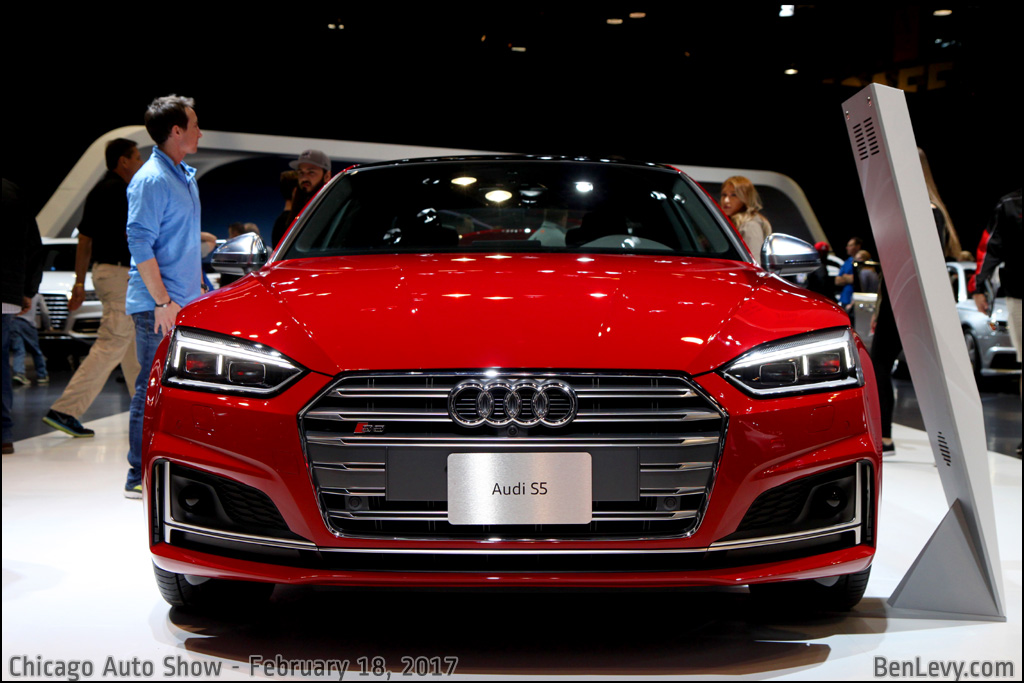 Front of a 2017 Audi S5