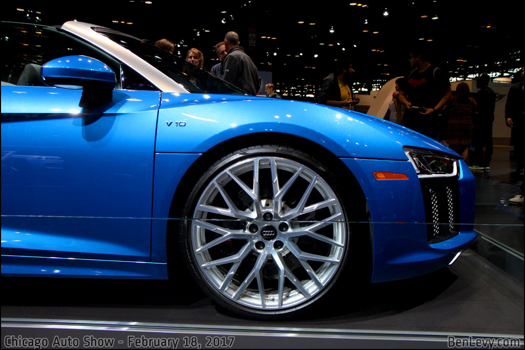 Audi R8 Spyder wheel