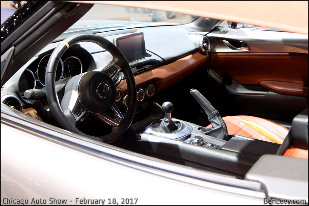 Interior of the Mazda MX-5 Spyder