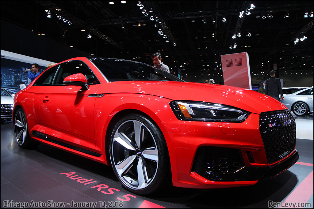 Red Audi RS5