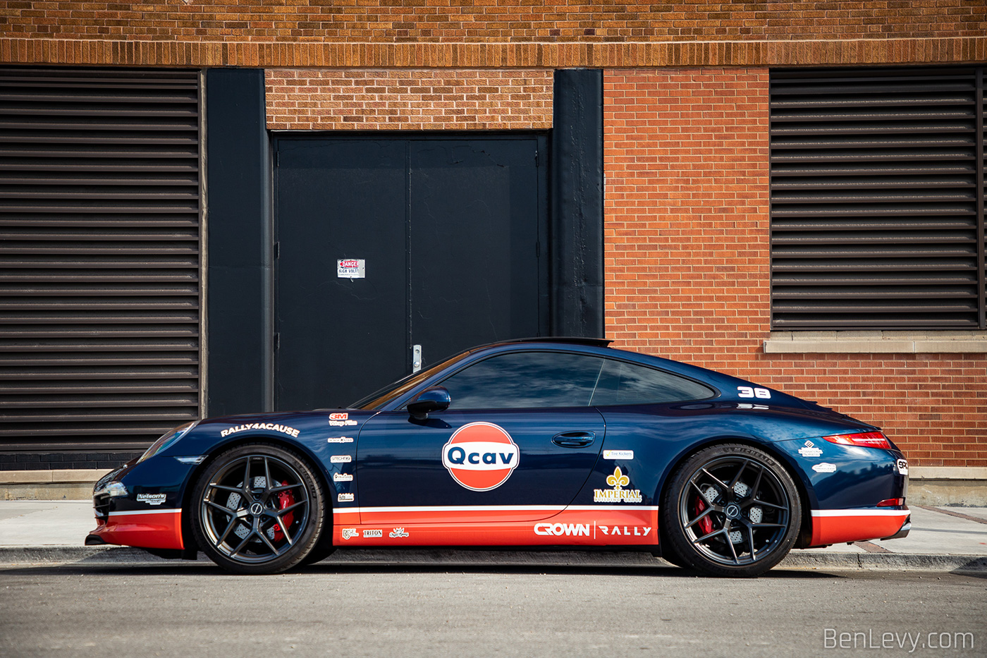 Gulf-style Livery on Blue Porsche 911