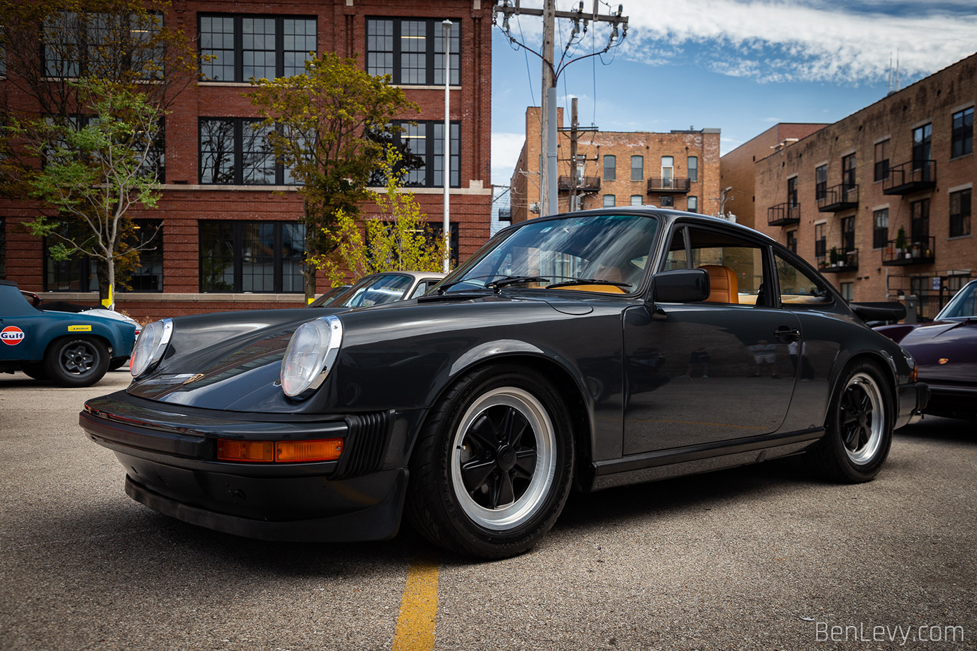 Dark Grey Porsche 911 on Fuchs