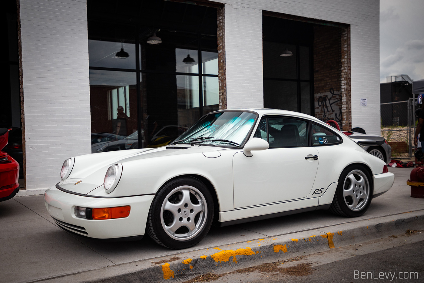 White Porsche 911 RS America