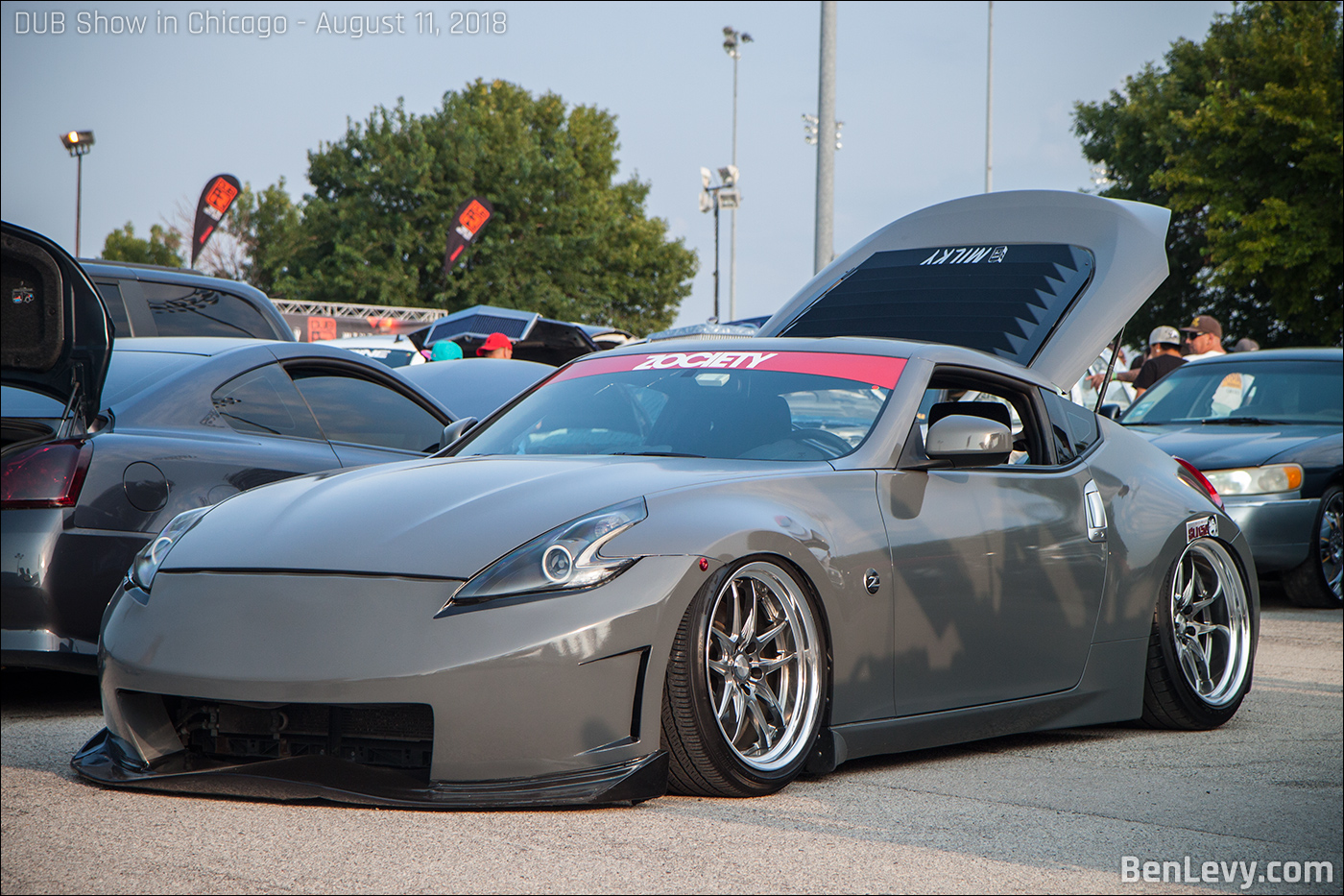 Grey Nissan 370Z