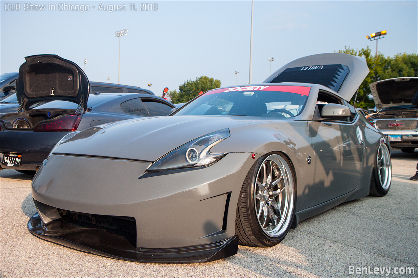 Grey Nissan 370Z