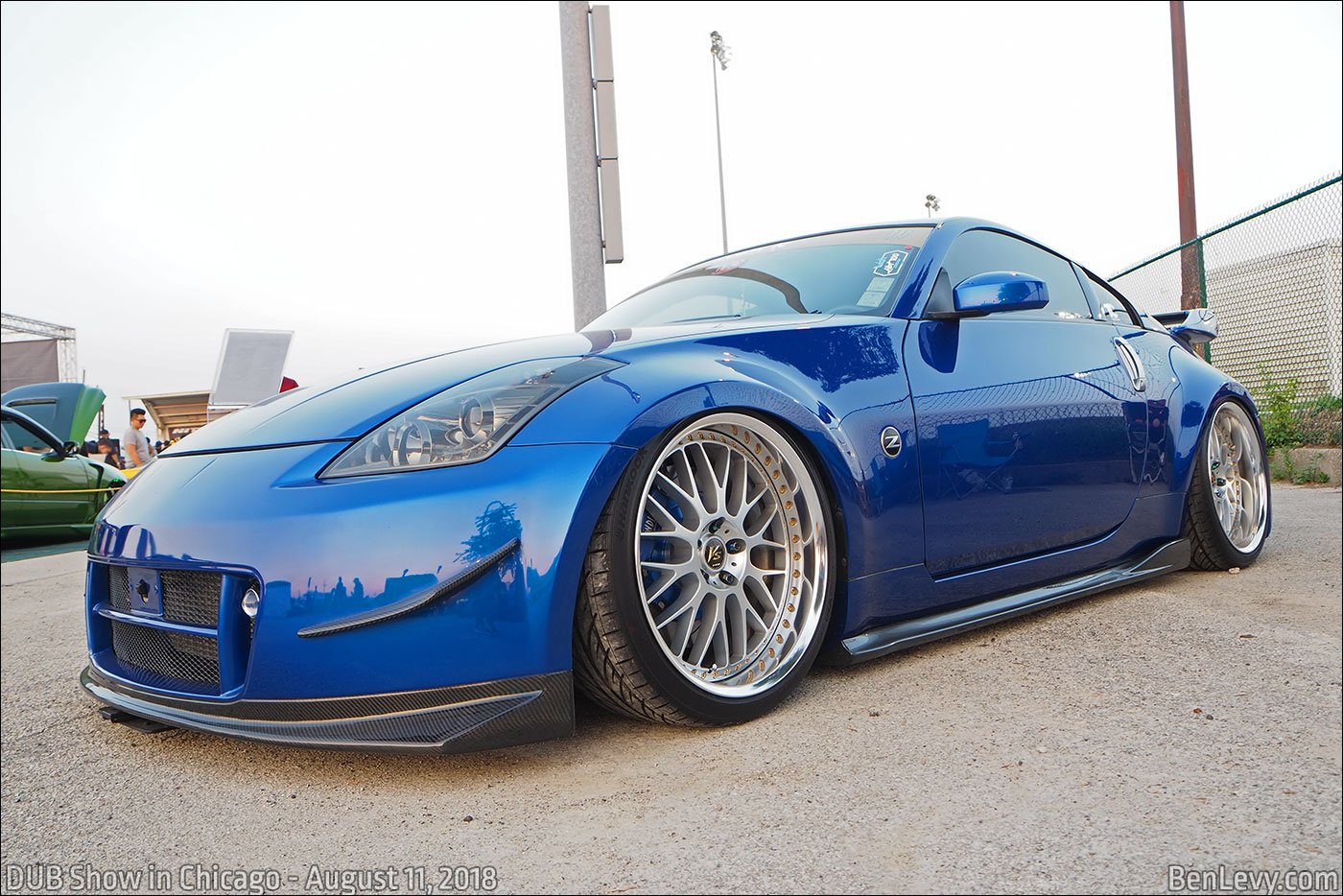 Blue Nissan 350Z