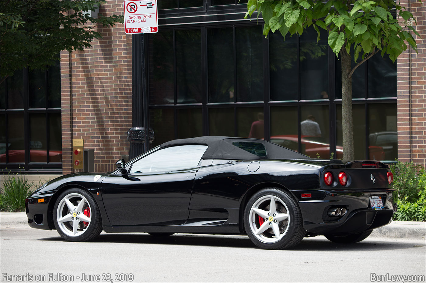 Black Ferrari 360 Spider