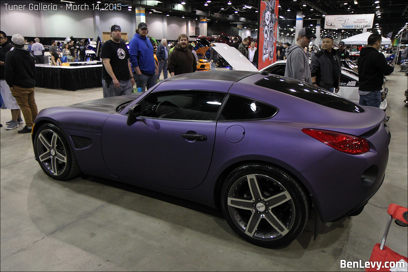 Purple Pontiac Solstice coupe