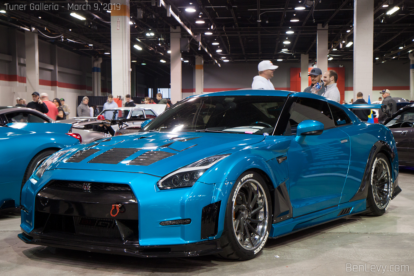 Nissan GT-R with a slew of Carbon Fiber Parts