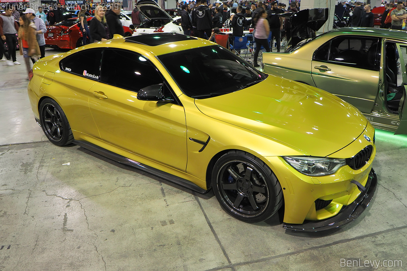 F82 BMW M4 in phoenix yellow