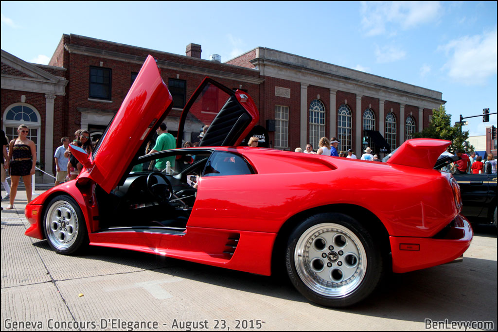 Red 1994 Lamborghini Diablo