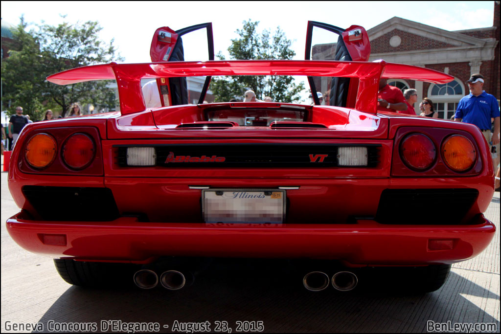 Red Lamborghini Diablo VT rear