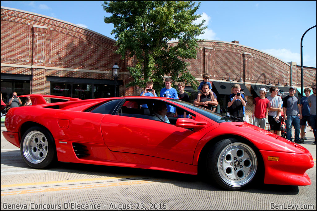 Red Lamborghini Diablo VT