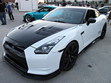 Black and White Nissan GT-R