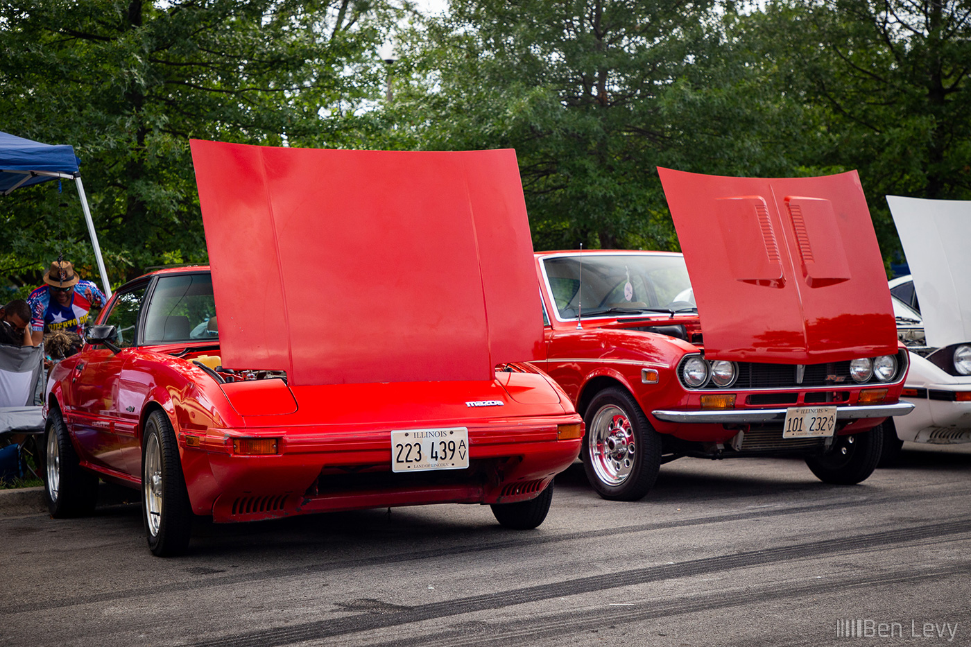 Red Mazda RX-7 and RX-2