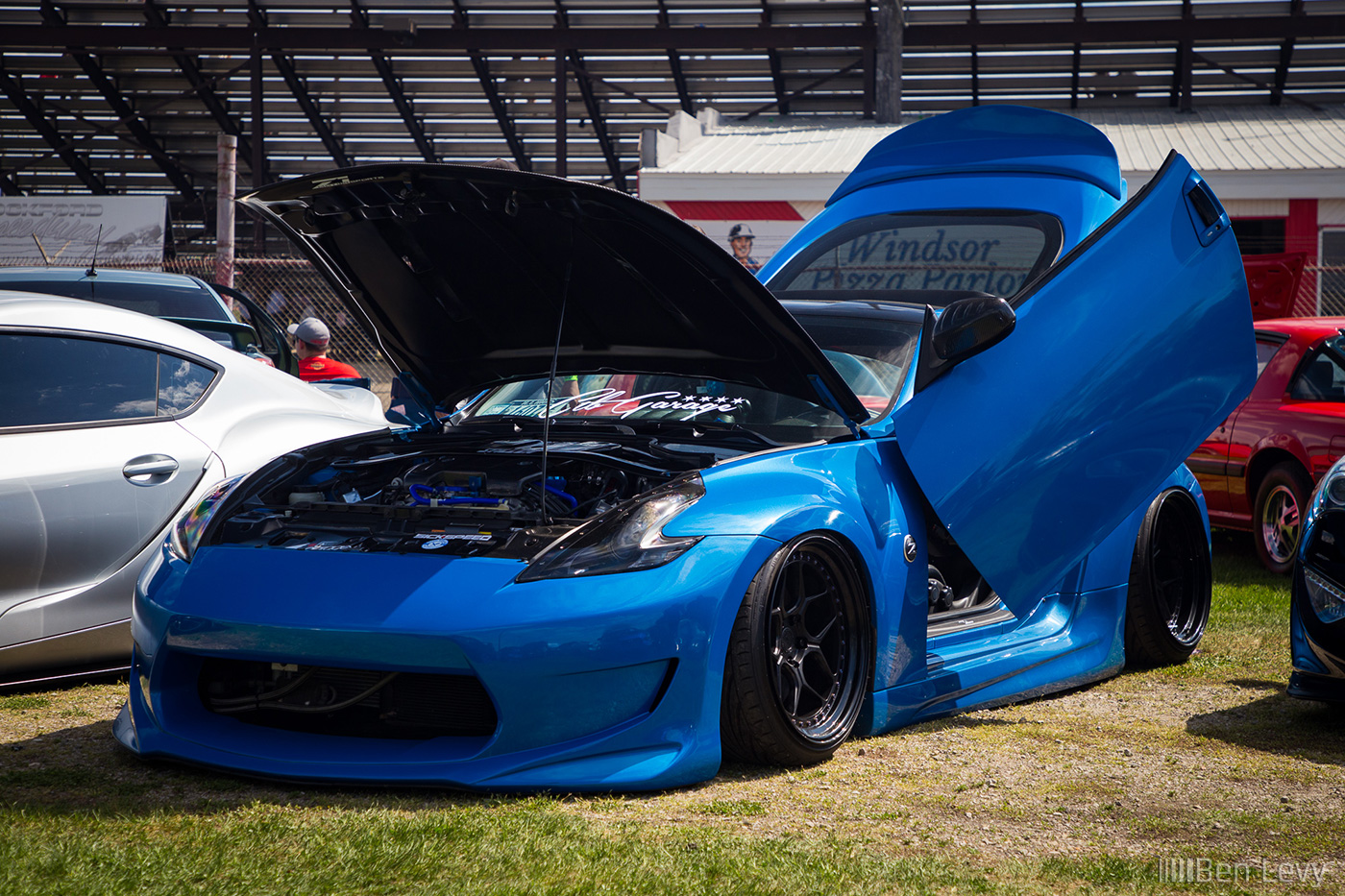 Bagged Nissan 370Z at Import Face-Off