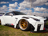 White Nissan GT-R R35 with Type 2 Perfect Aimgain Kit