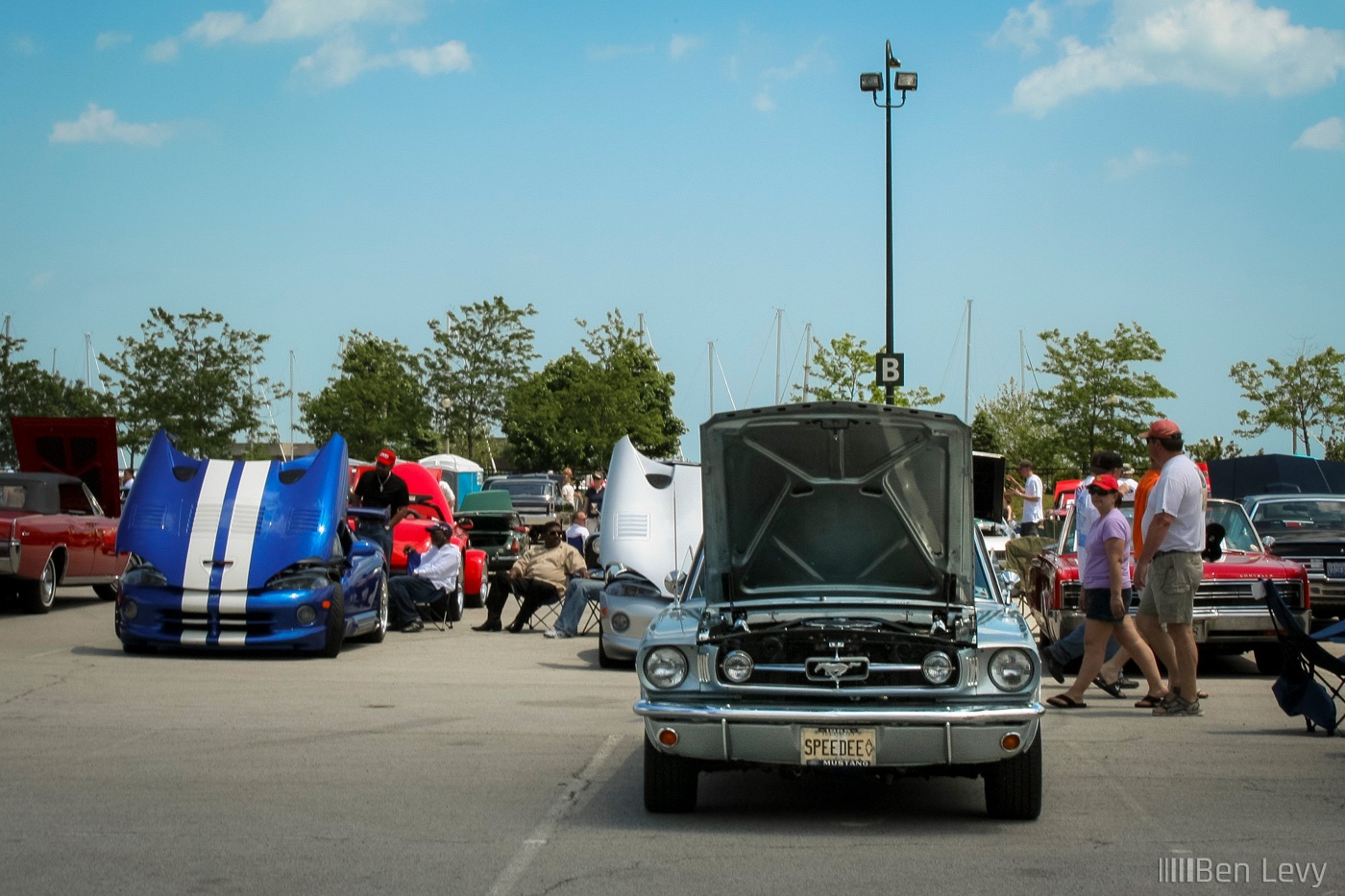 Old and New Cars at Chi-Town Kruze Car Show