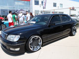 Black Lexus LS400