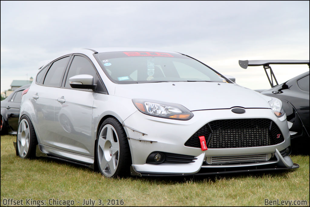 Silver Focus ST with Fifteen52 Tarmac Wheels
