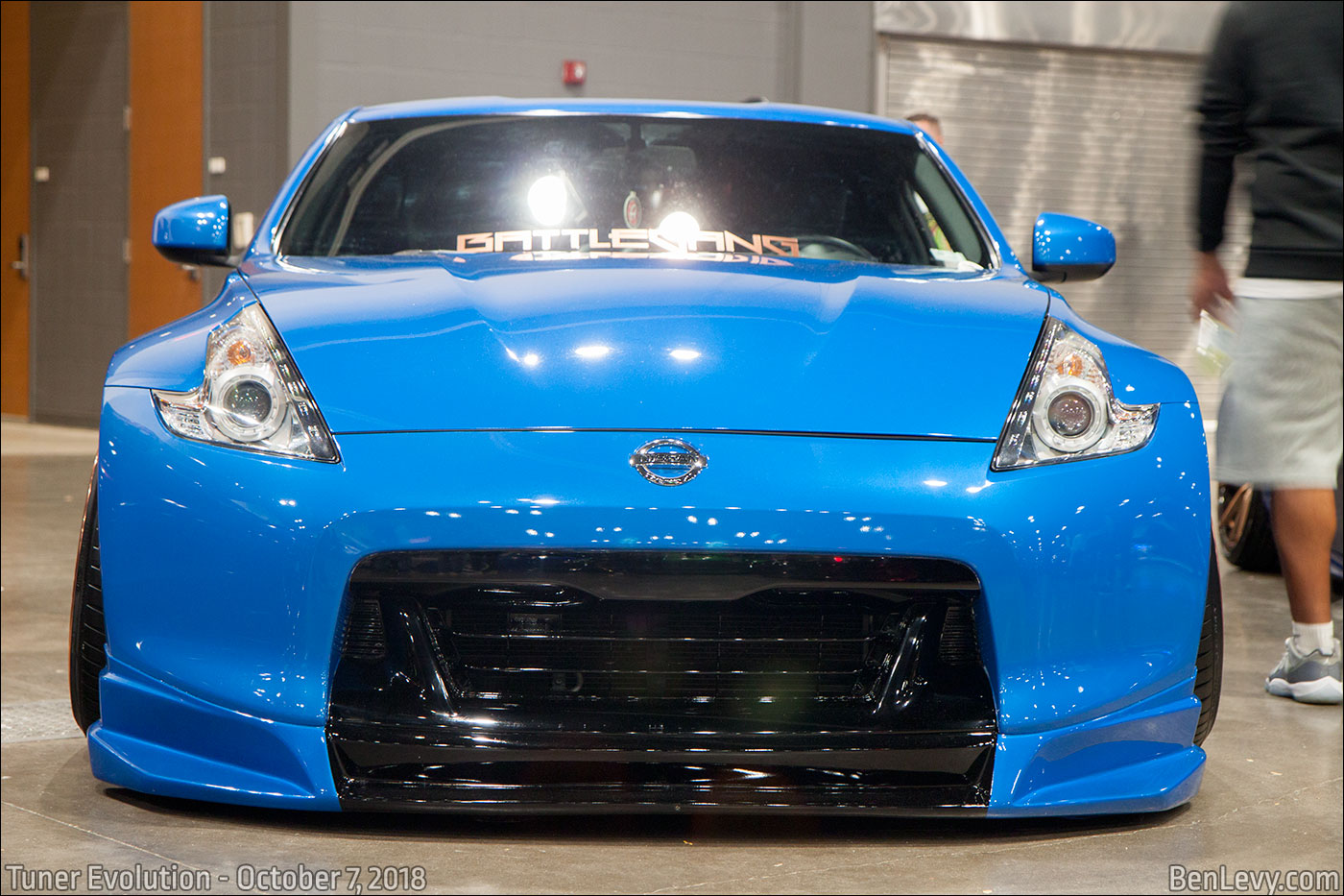 Blue Nissan 370Z