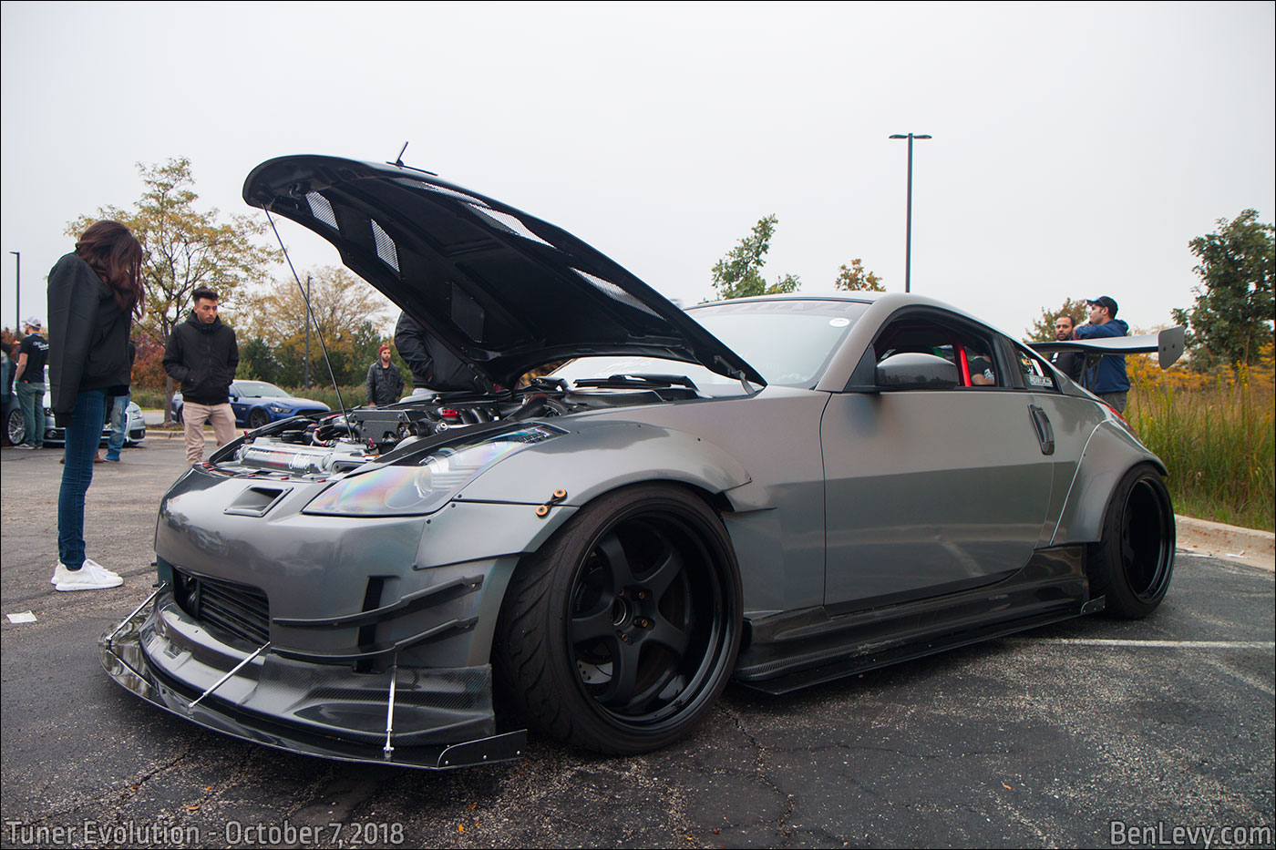 Grey Nissan 350Z with wide fenders