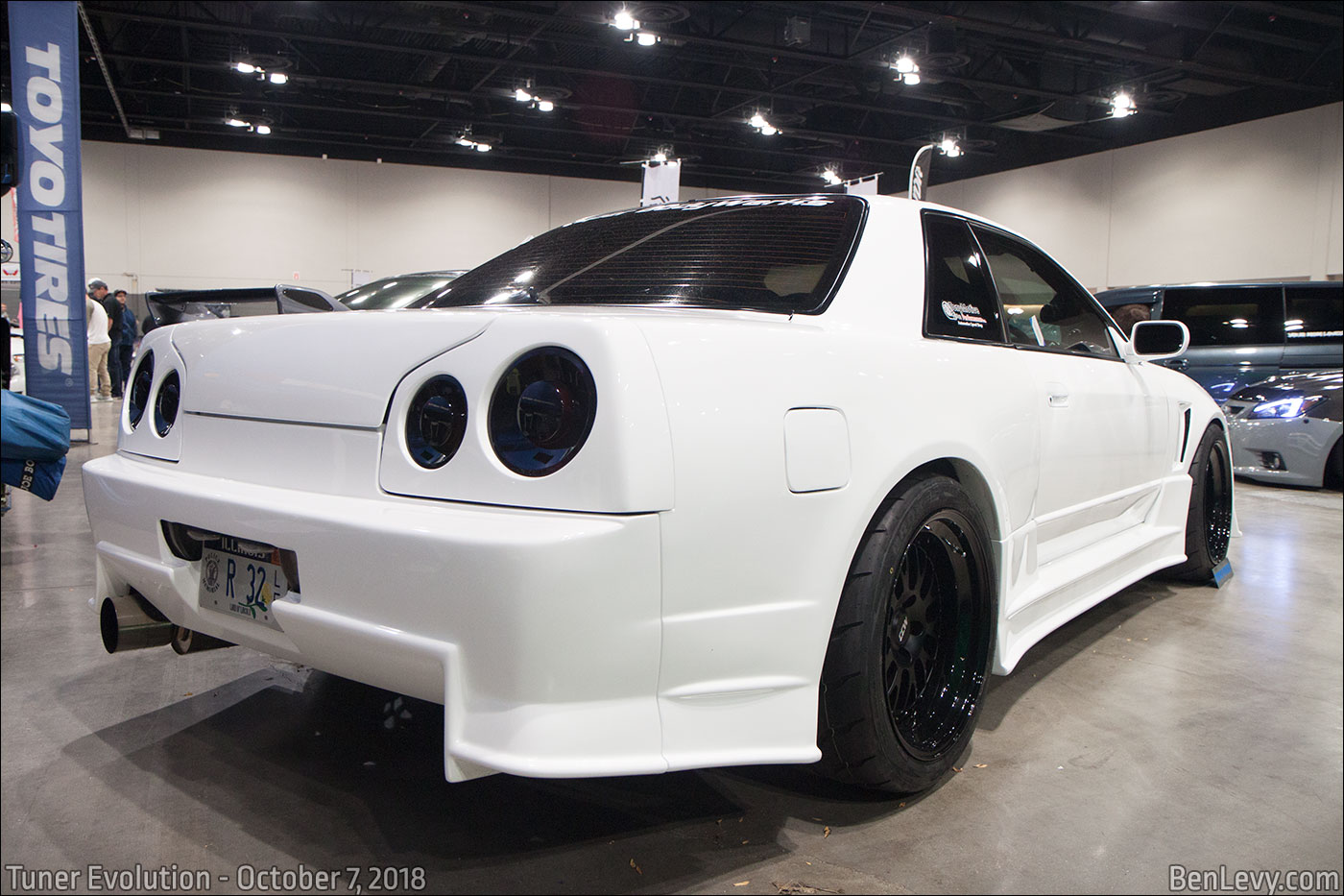 Rear of Bee * R 32.4 body kit