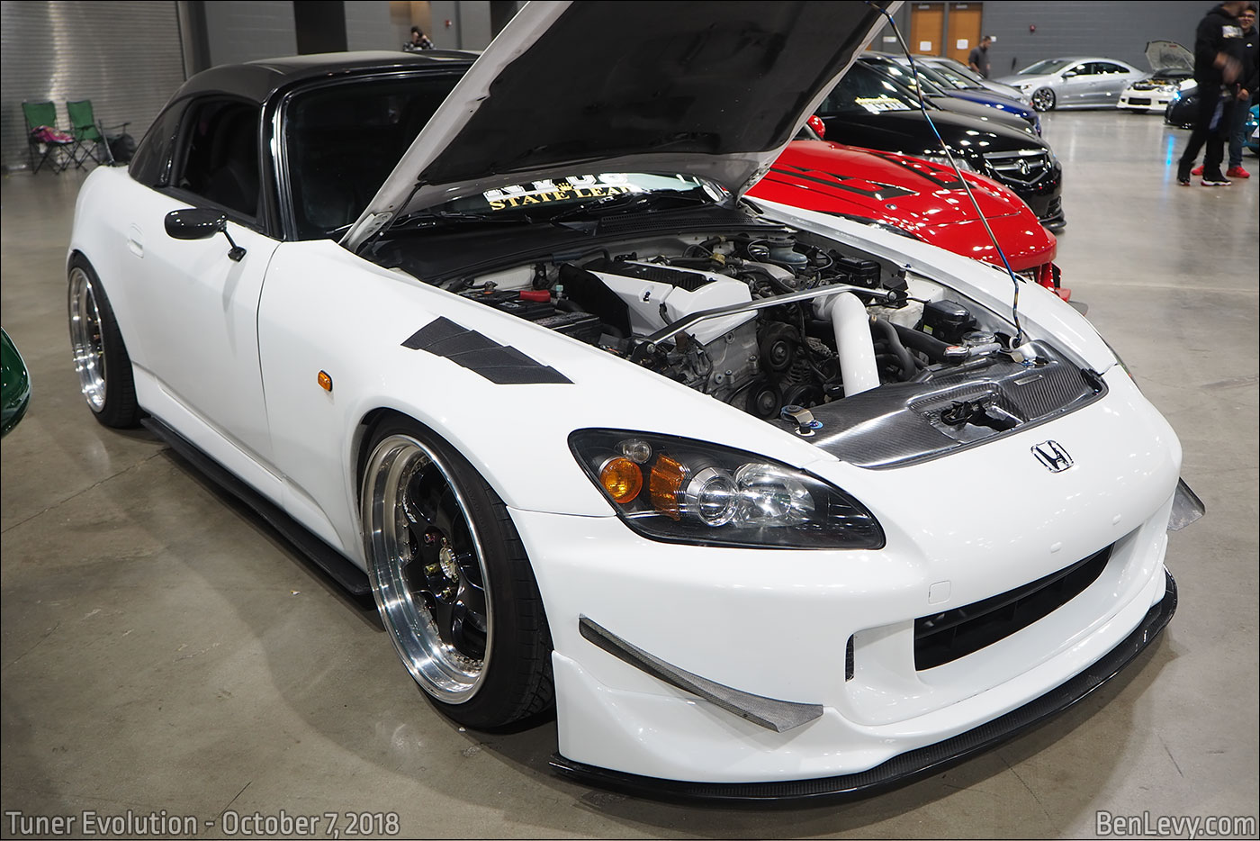 White Honda S2000