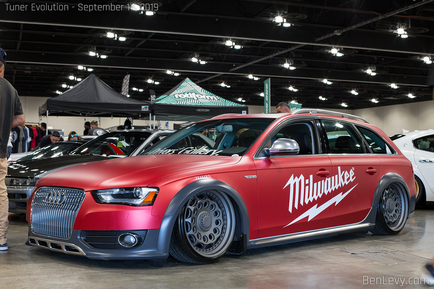 Audi Allroad with Rotiform HVN wheels