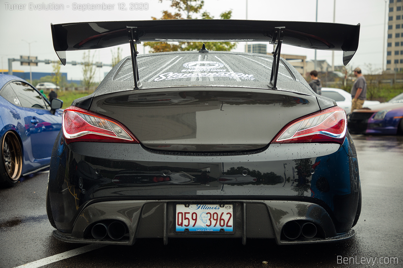 Carbon Fiber Trunklid and Spoiler on Hyundai Genesis Coupe