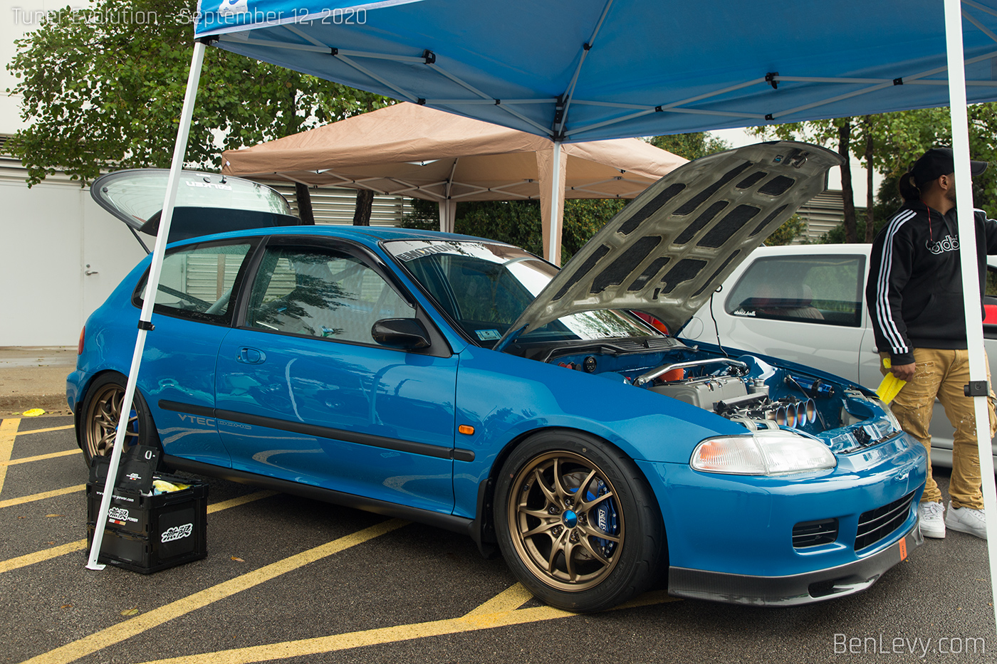 Blue, k-swapped, Honda Civic hatchback.