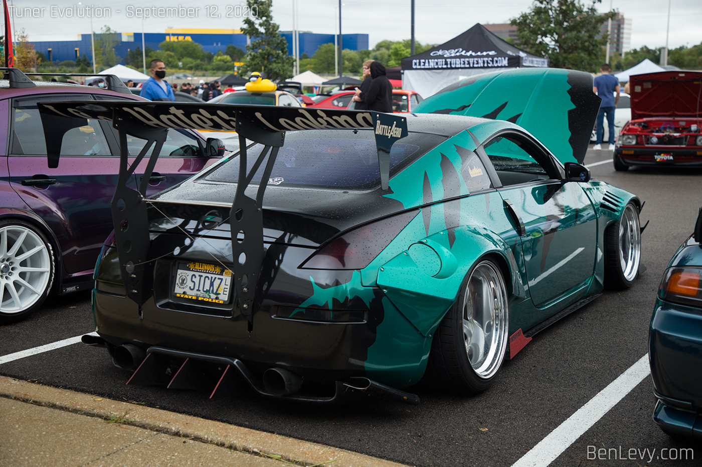 Nissan 350Z with big Battle Areo Spoiler