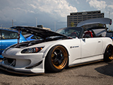 Bagged Honda S2000 with Light Grey Wrap