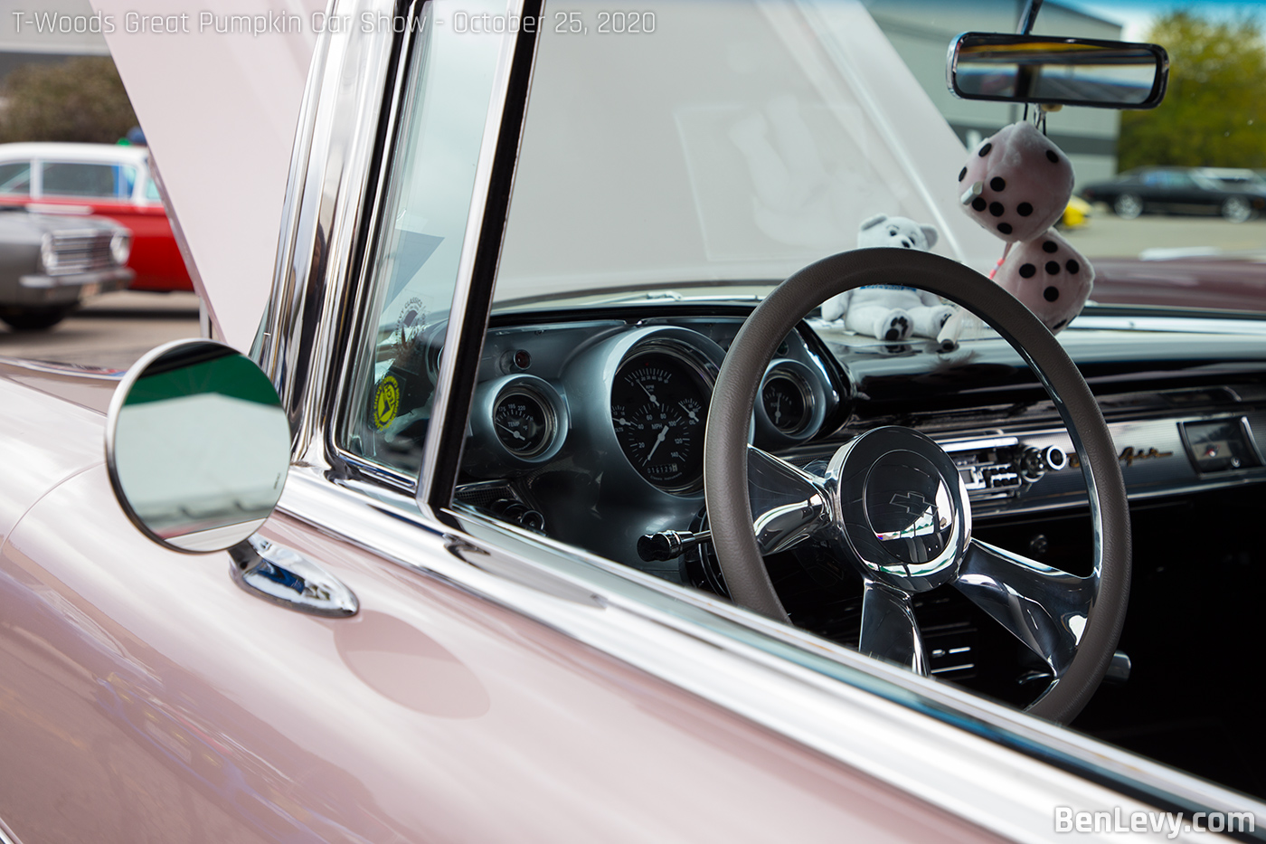 Pink Chevy Nomad steering wheel