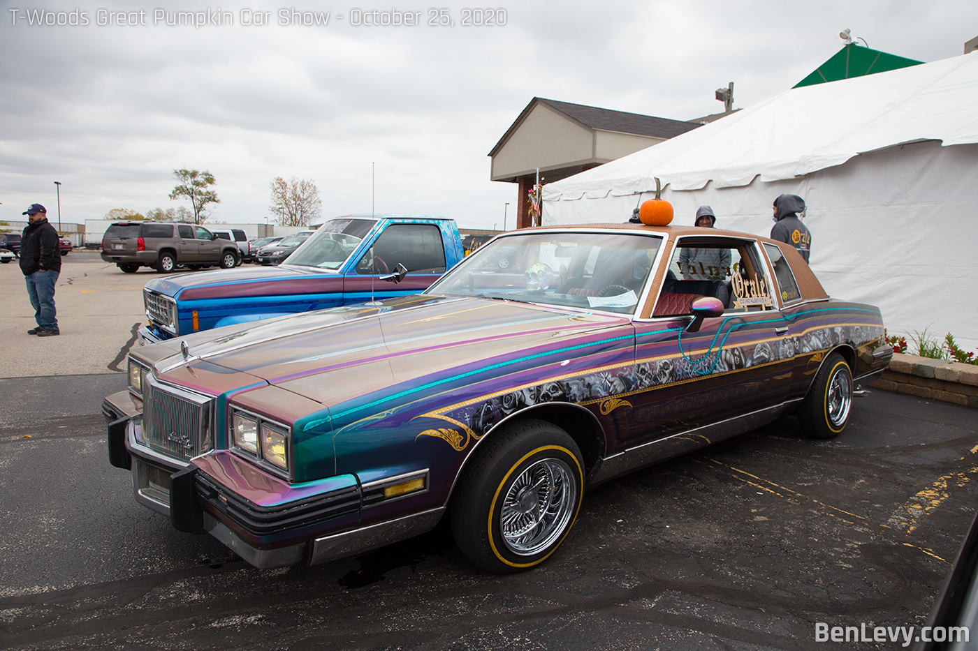 Lowrider 1985 Pontiac Grand Prix from Orale! car club - BenLevy.com