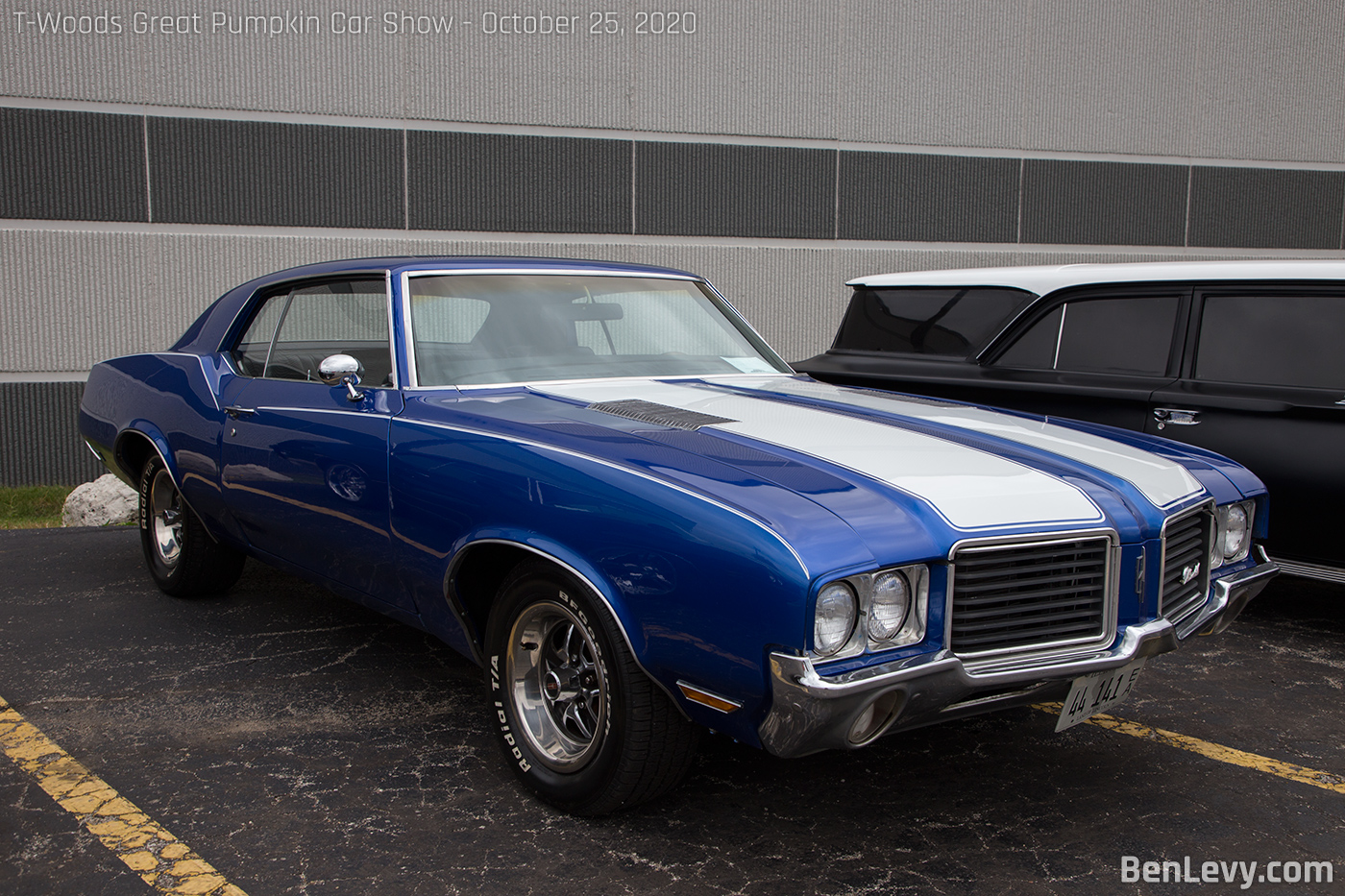 Bleu 1971 Oldsmobile Cutlass