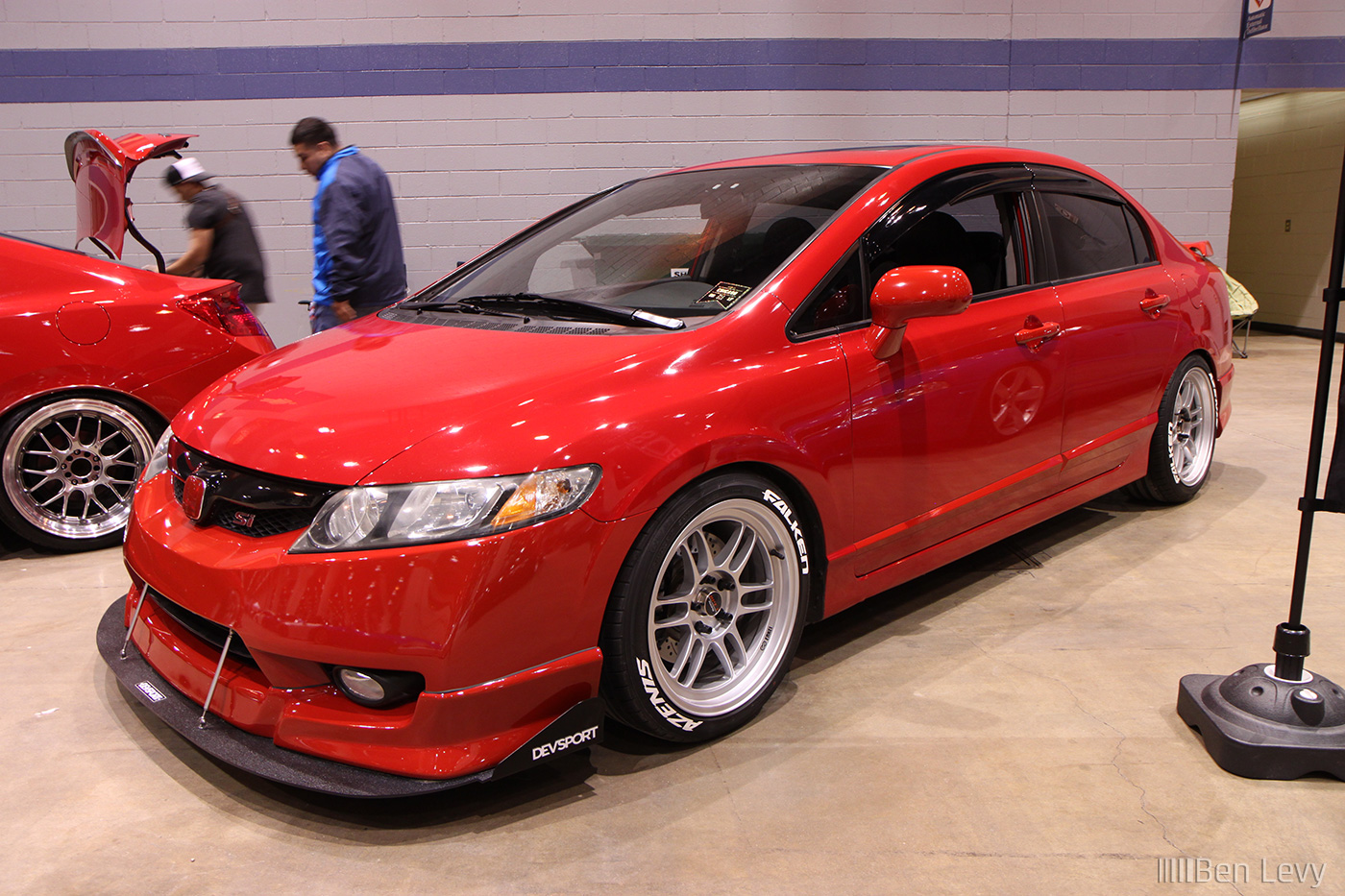 Red Honda Civic Si