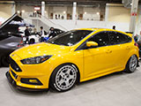 Yellow Ford Focus ST
