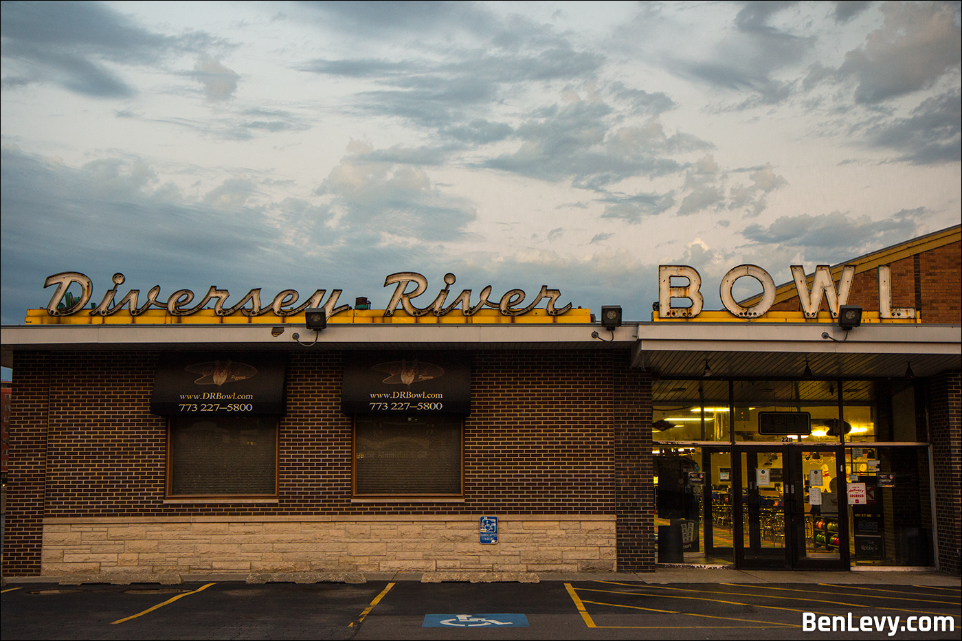 Diversey River Bowl