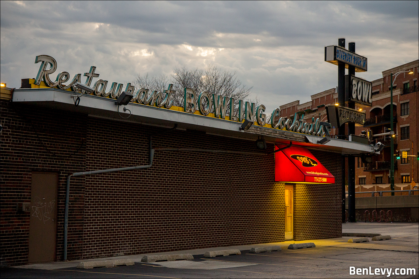 Diversey River Bowl on lockdown