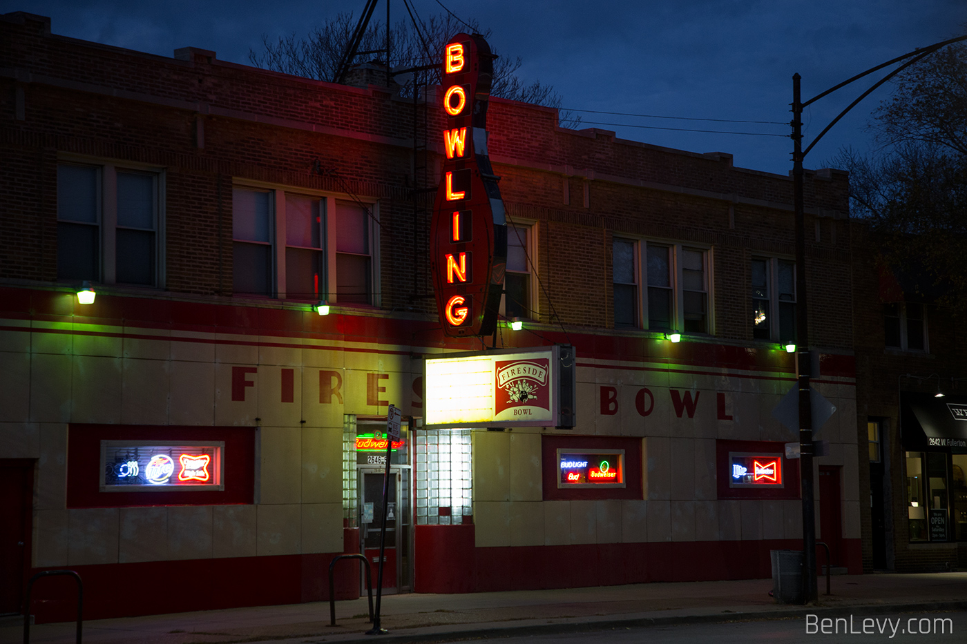 fireside bowl chicago history of metal