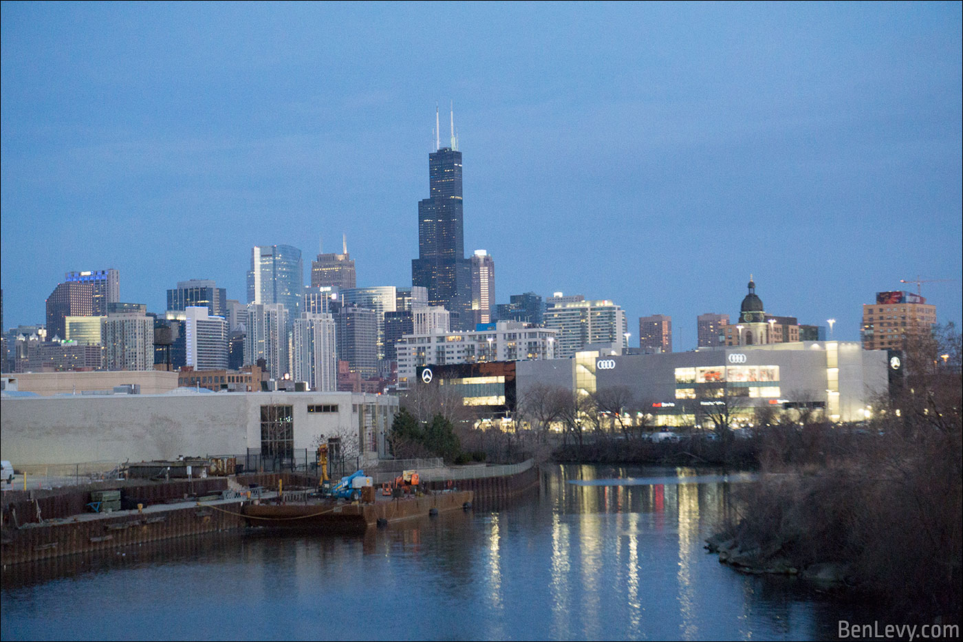 Downtown Chicago from the north branch