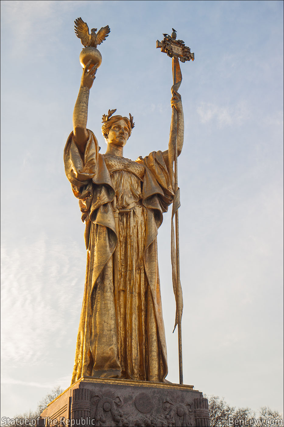 Statue of The Republic