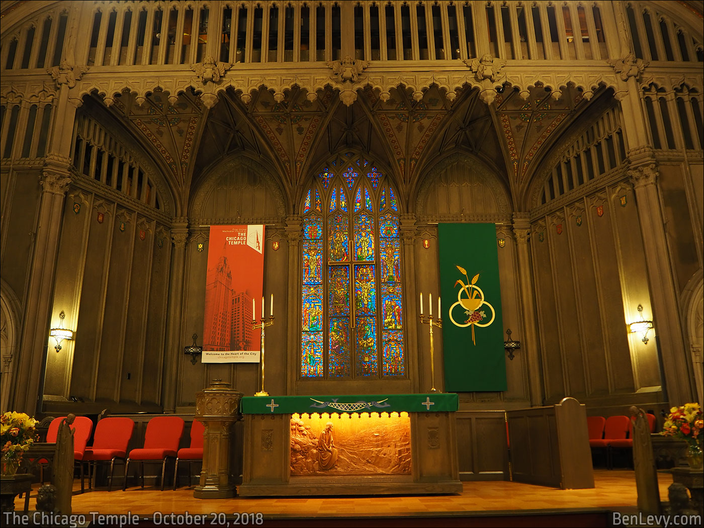 The apse at Chicago Temple